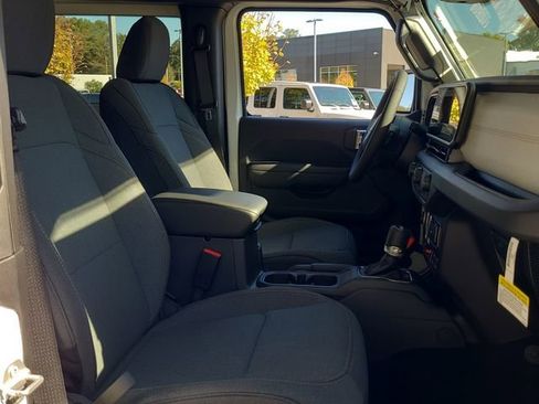 New 2026 Jeep Wrangler Sport AWD/4WD image 25