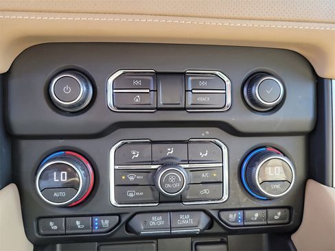 Used 2021 Chevrolet Tahoe Premier image 27