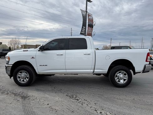 Used 2022 RAM 2500 Big Horn w/ Cold Weather Group image 8