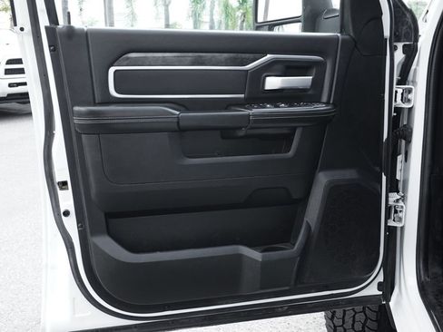 Used 2024 RAM 2500 Big Horn image 14