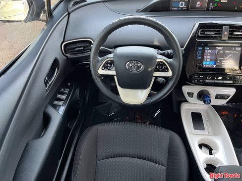 Certified 2016 Toyota Prius Three w/ Advanced Technology Package FWD image 16