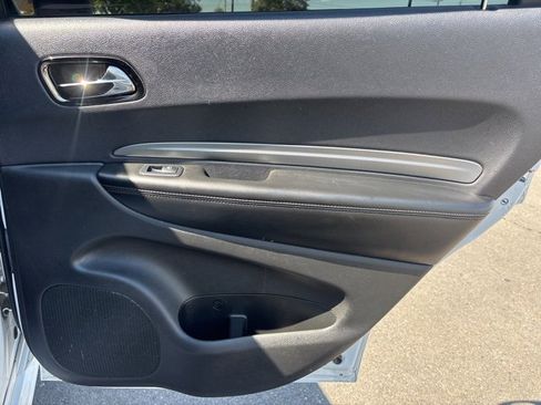 Used 2019 Dodge Durango GT image 12
