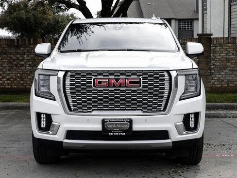Used 2022 GMC Yukon XL Denali image 6