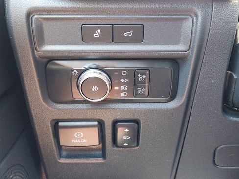 Used 2022 Ford Expedition XLT RWD image 22
