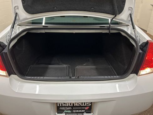 Used 2011 Chevrolet Impala LT image 11