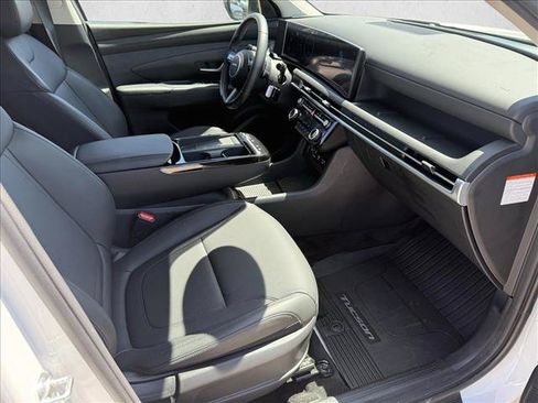 Certified 2025 Hyundai Tucson SEL AWD/4WD image 13