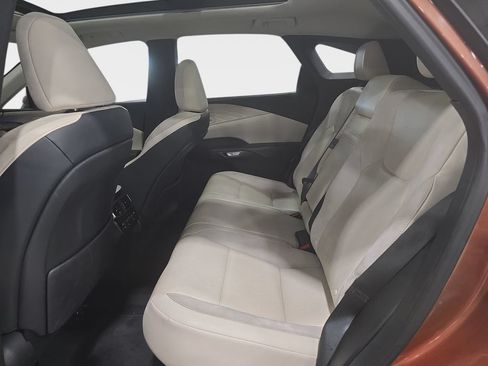 Used 2024 Lexus RX 350 FWD w/ Convenience Package image 29