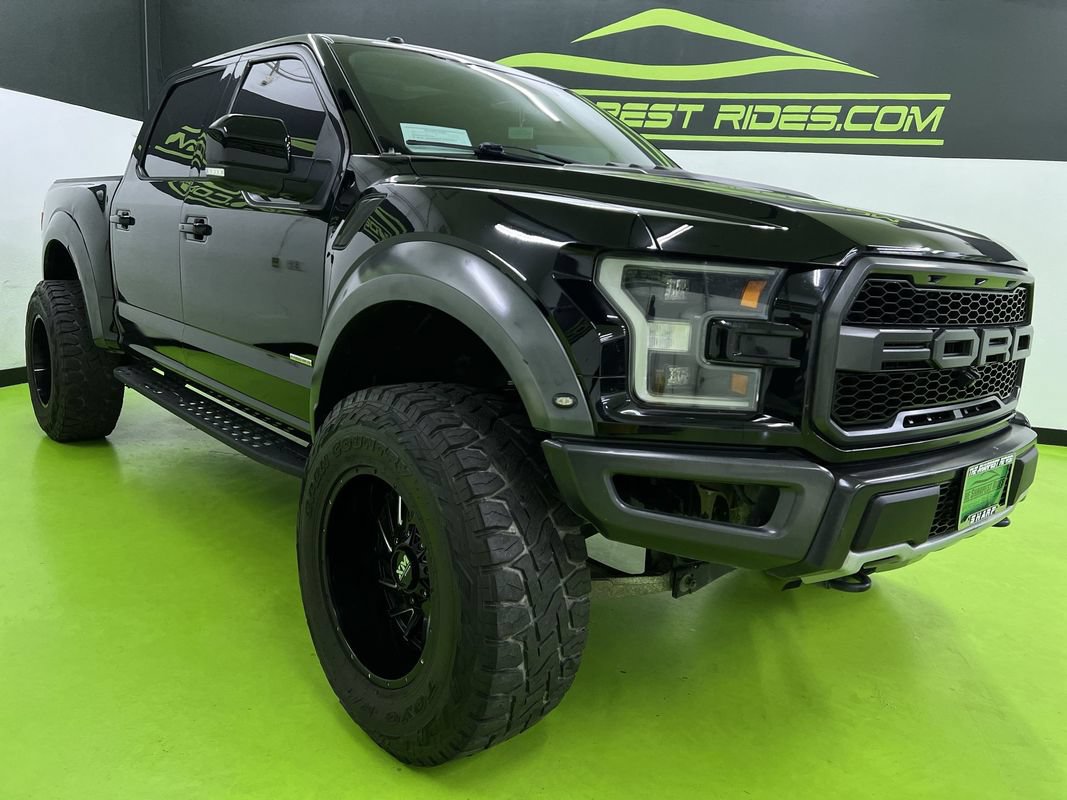 Used 2017 Ford F150 Raptor w/ Equipment Group 802A Luxury AWD/4WD image 2