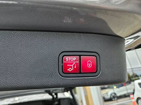 Used 2015 Mercedes-Benz GL 450 4MATIC image 13