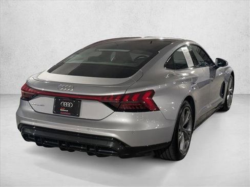 Used 2022 Audi e-tron GT Premium Plus image 5