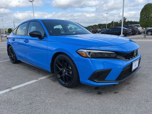 Certified 2024 Honda Civic Sport image 3