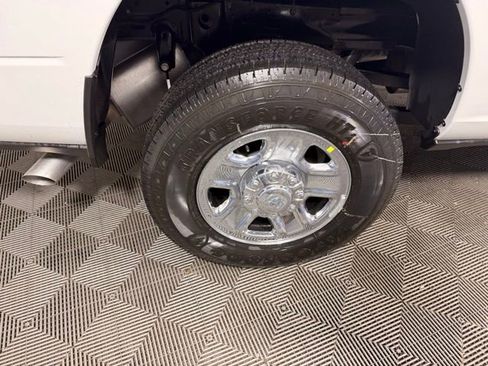 New 2026 RAM 2500 Tradesman AWD/4WD image 11