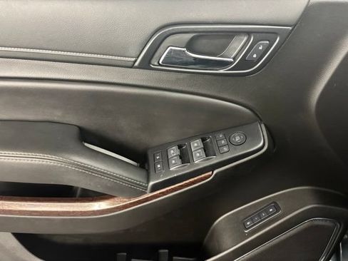Used 2019 GMC Yukon XL SLT w/ Graphite Performance Edition RWD image 24
