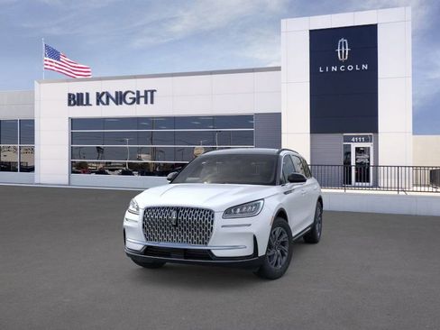 New 2026 Lincoln Corsair Premiere image 2