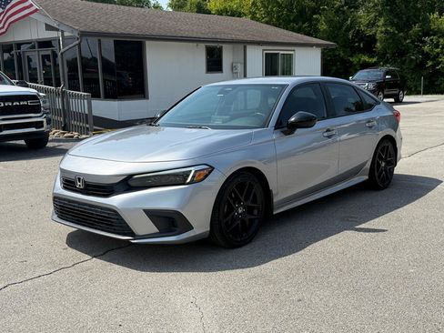 Used 2023 Honda Civic Sport image 13