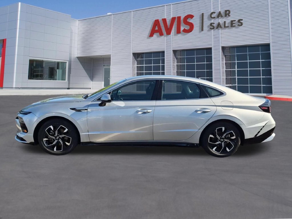 Used 2025 Hyundai Sonata SEL FWD image 10