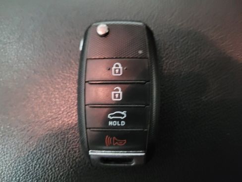 Used 2019 Kia Optima LX FWD image 32