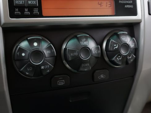 Used 2005 Toyota 4Runner SR5 RWD image 15