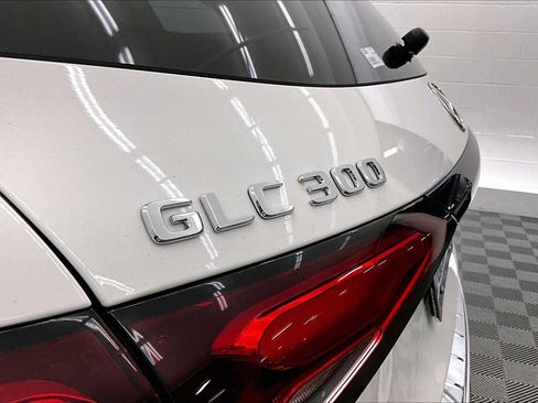 Used 2023 Mercedes-Benz GLC 300 image 31