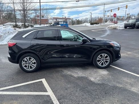 Certified 2022 Ford Escape SEL w/ Technology Package image 2