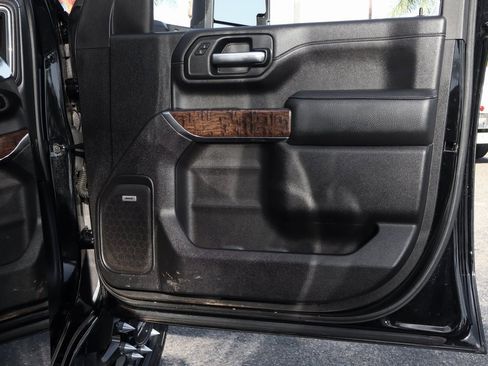 Used 2021 GMC Sierra 3500 Denali w/ Denali Ultimate Package image 50