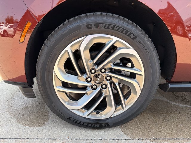 New 2027 Lincoln Navigator Reserve AWD/4WD image 12