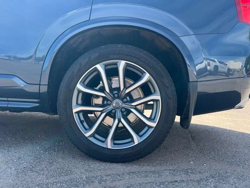Used 2019 Volvo XC90 T6 Momentum w/ Protection Package Premier AWD/4WD image 14