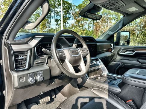 Certified 2024 GMC Sierra 2500 Denali w/ Denali Reserve Package image 10