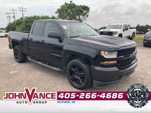 Used 2018 Chevrolet Silverado 1500 W/T w/ Black Out Edition RWD image 9