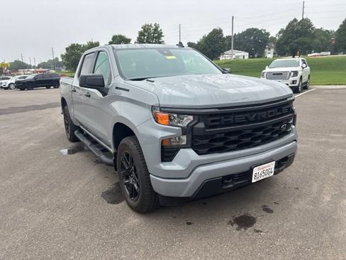 Used 2025 Chevrolet Silverado 1500 Custom w/ Turbomax Blackout Package AWD/4WD image 5