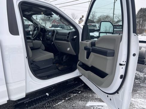 Used 2021 Ford F250 XL image 25