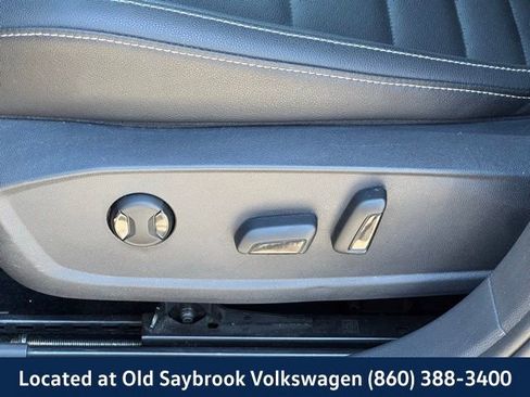 Used 2024 Volkswagen Jetta SE FWD image 33