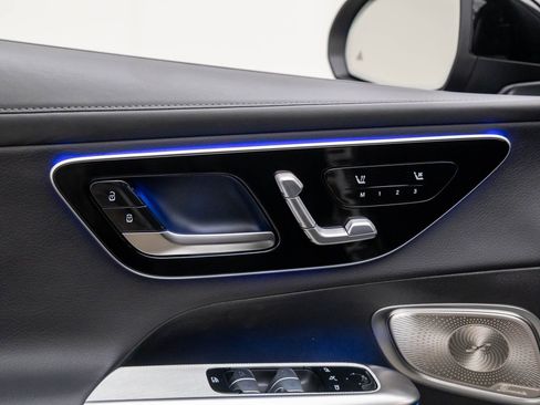 New 2026 Mercedes-Benz GLC 300 4MATIC image 16