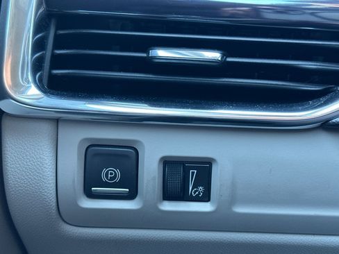 Certified 2023 Cadillac XT4 Luxury image 41