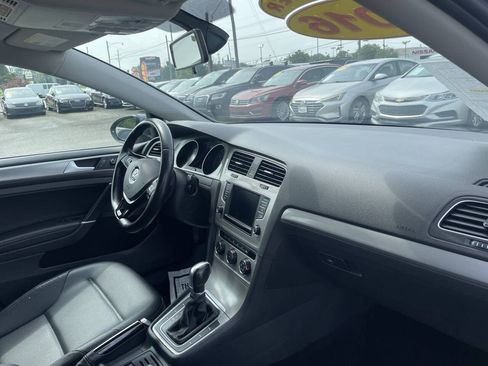 Used 2016 Volkswagen Golf Limited Edition FWD image 15