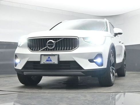 Used 2023 Volvo XC40 B5 Plus w/ Driver Assist Package image 16