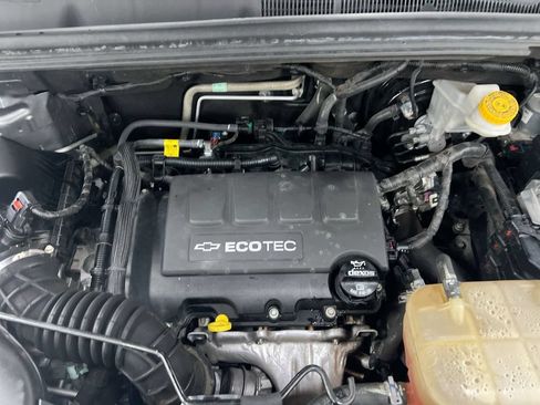 Used 2020 Chevrolet Trax LS FWD image 24