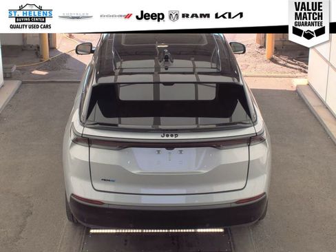 Used 2024 Jeep Wagoneer Limited AWD/4WD image 17