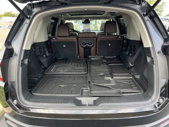 Used 2025 Honda Pilot Elite image 22