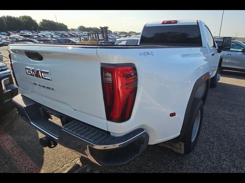 Used 2024 GMC Sierra 3500 Pro image 7