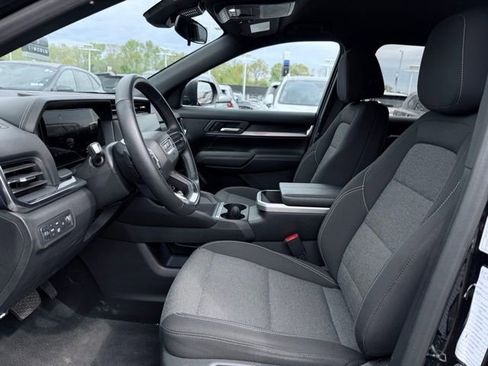 Used 2025 GMC Terrain Elevation AWD/4WD image 14