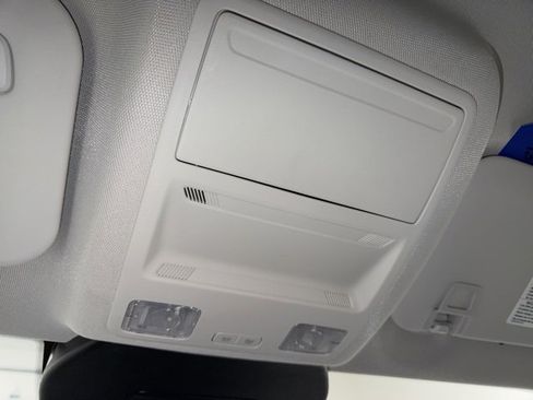 Used 2024 Ford Escape Platinum w/ Premium Technology Package image 31