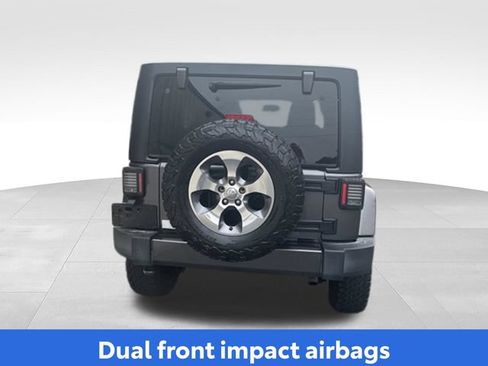 Used 2016 Jeep Wrangler Unlimited Sahara w/ Dual Top Group AWD/4WD image 24