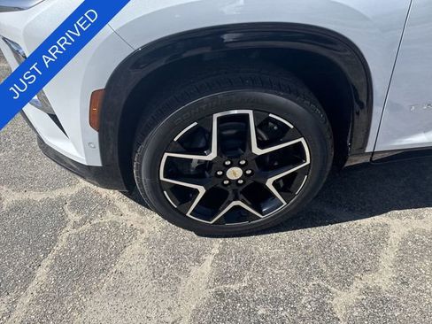 New 2026 Chevrolet Traverse High Country image 10