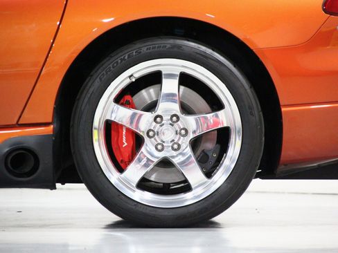 Used 2005 Dodge Viper SRT-10 w/ Copperhead Edition Group RWD image 17