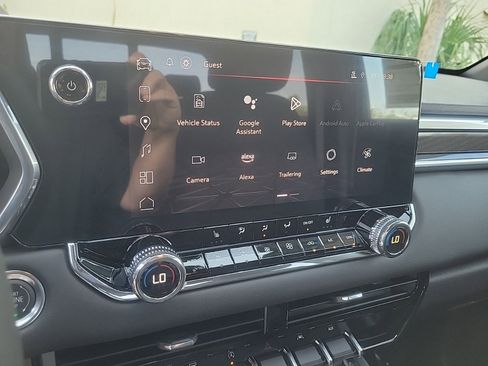 New 2025 GMC Canyon Elevation w/ Convenience Package image 15