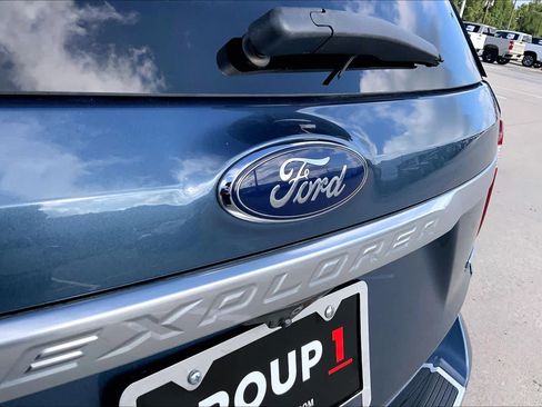 Used 2019 Ford Explorer Platinum AWD/4WD image 31