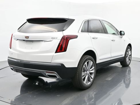 New 2025 Cadillac XT5 Premium Luxury w/ LPO, Floor Liner Package AWD/4WD image 5