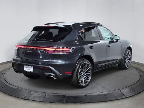 New 2026 Porsche Macan image 7