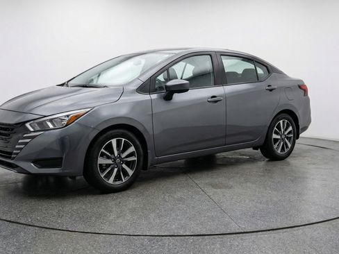 Used 2025 Nissan Versa SV FWD image 3
